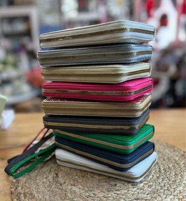 Vegan Woven Zipper Wallet