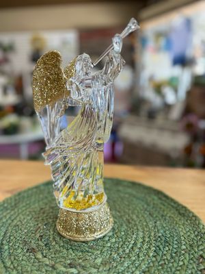 Bright Gold Trumpeting Angel Bright Gold Trumpeting Angel