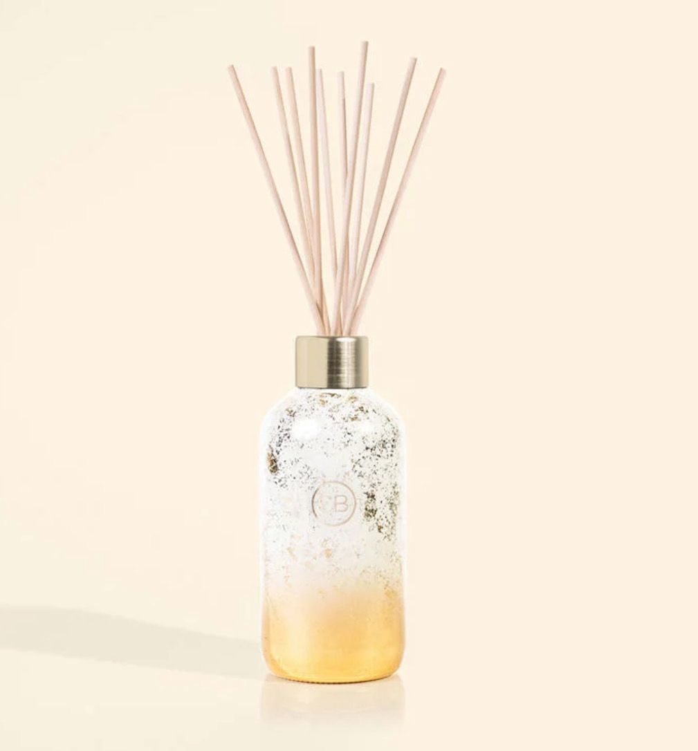 Volcano Glimmer Reed Diffuser