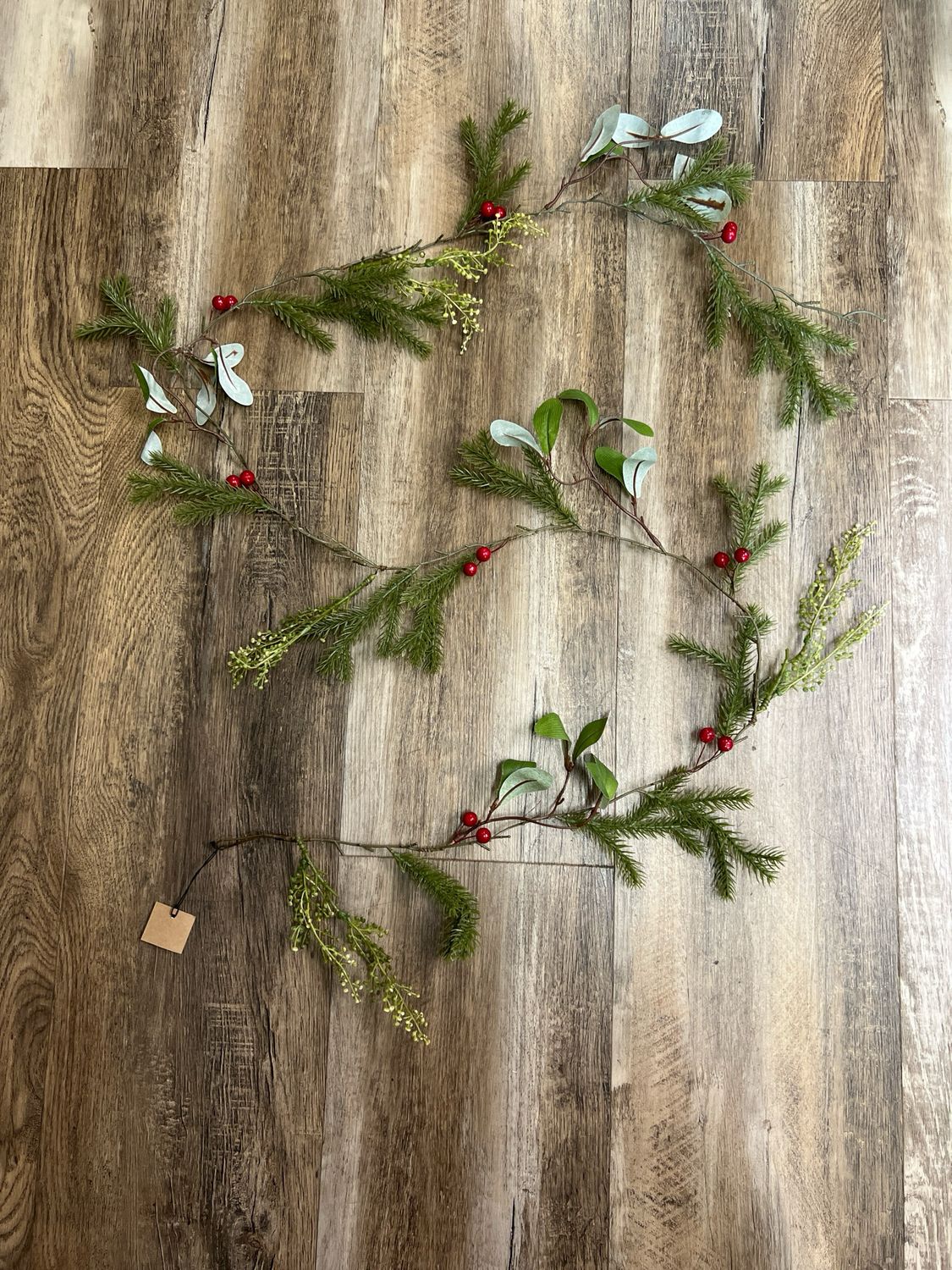 72&quot; Pine &amp; Mistletoe Garland