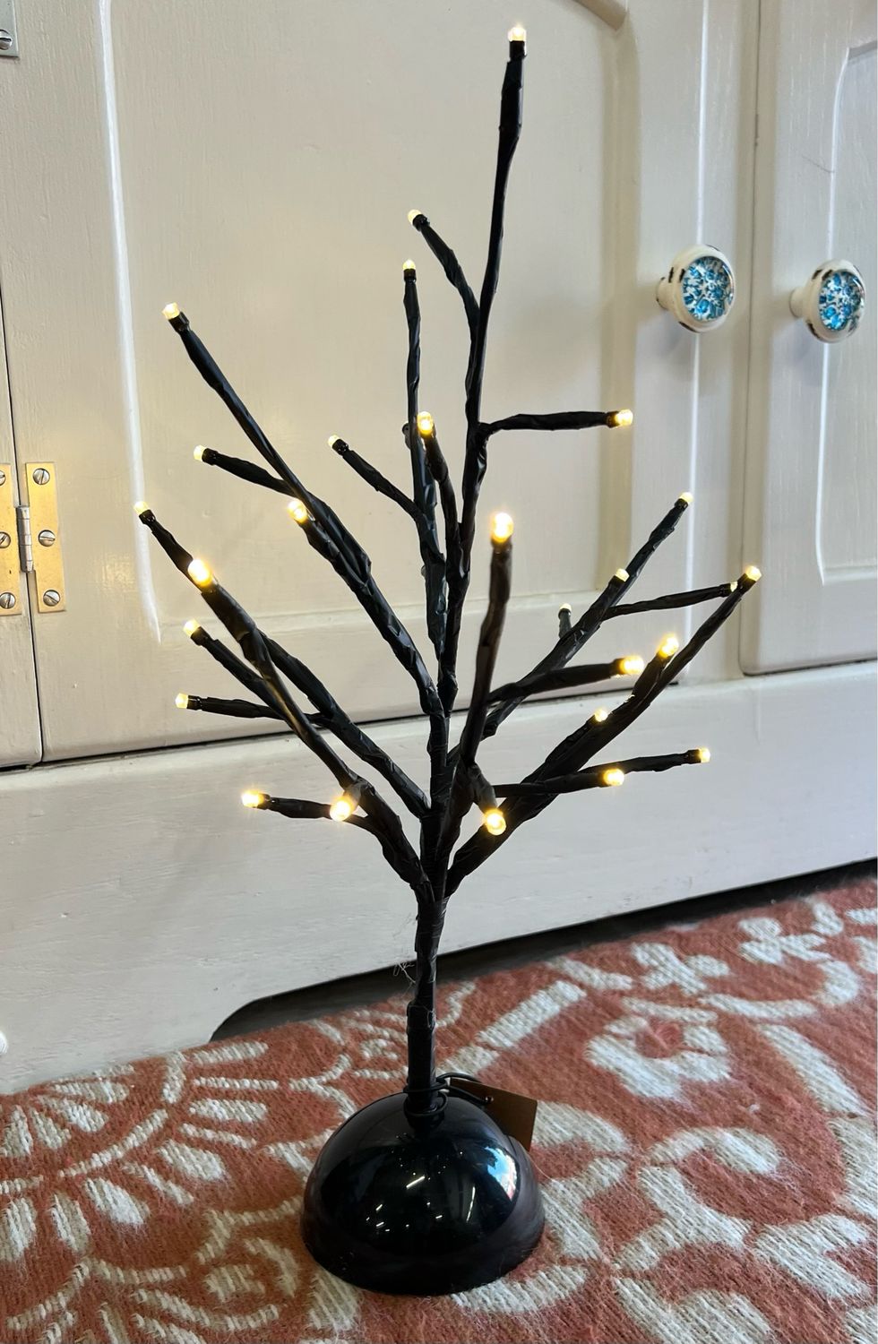 17" LED Tree w/32 Lights