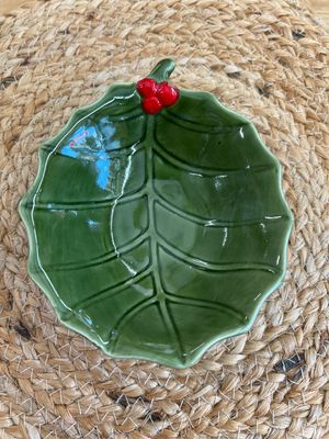 Holly Leaf Bowl