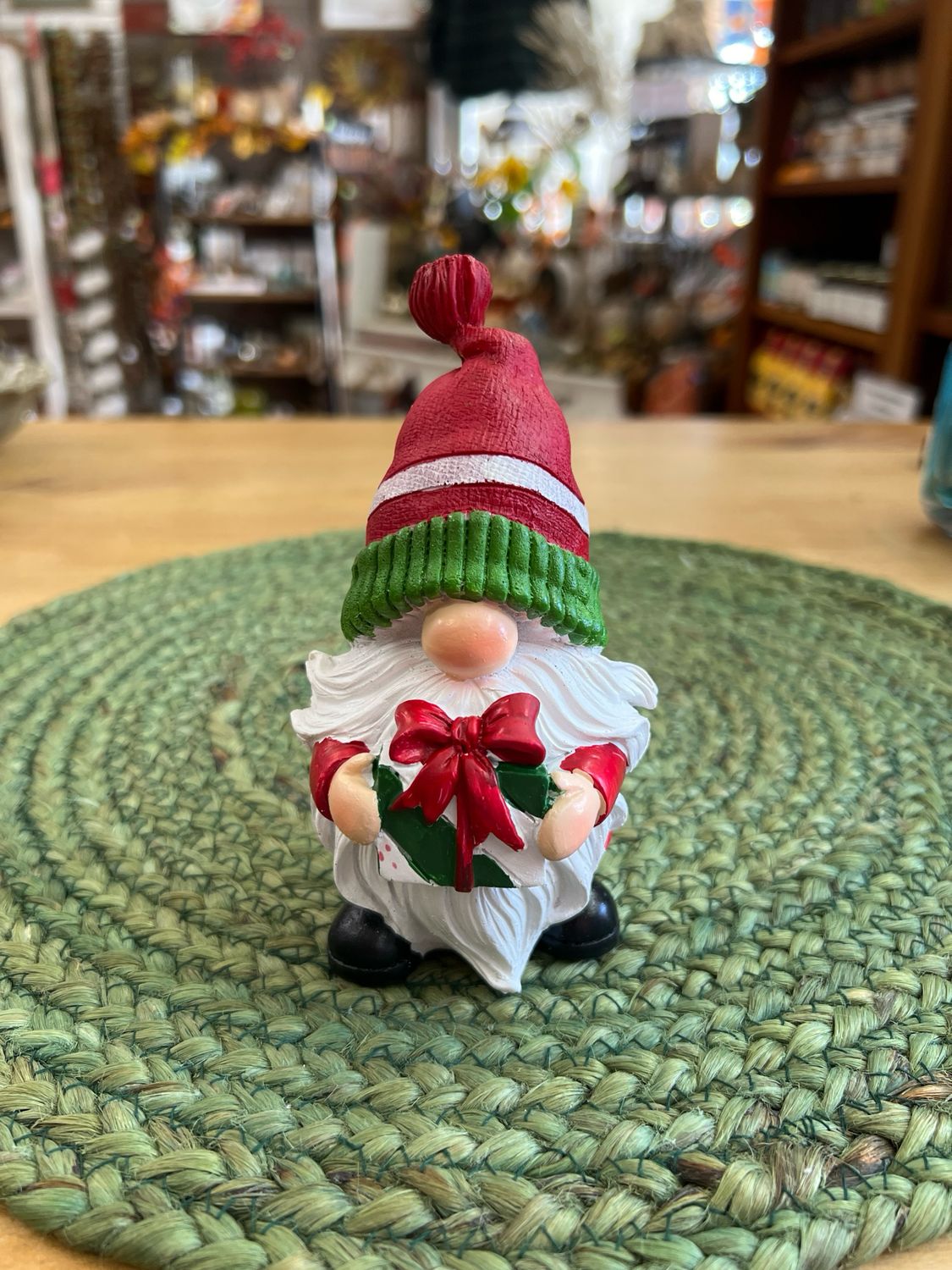 Pattycakes Present Gnome