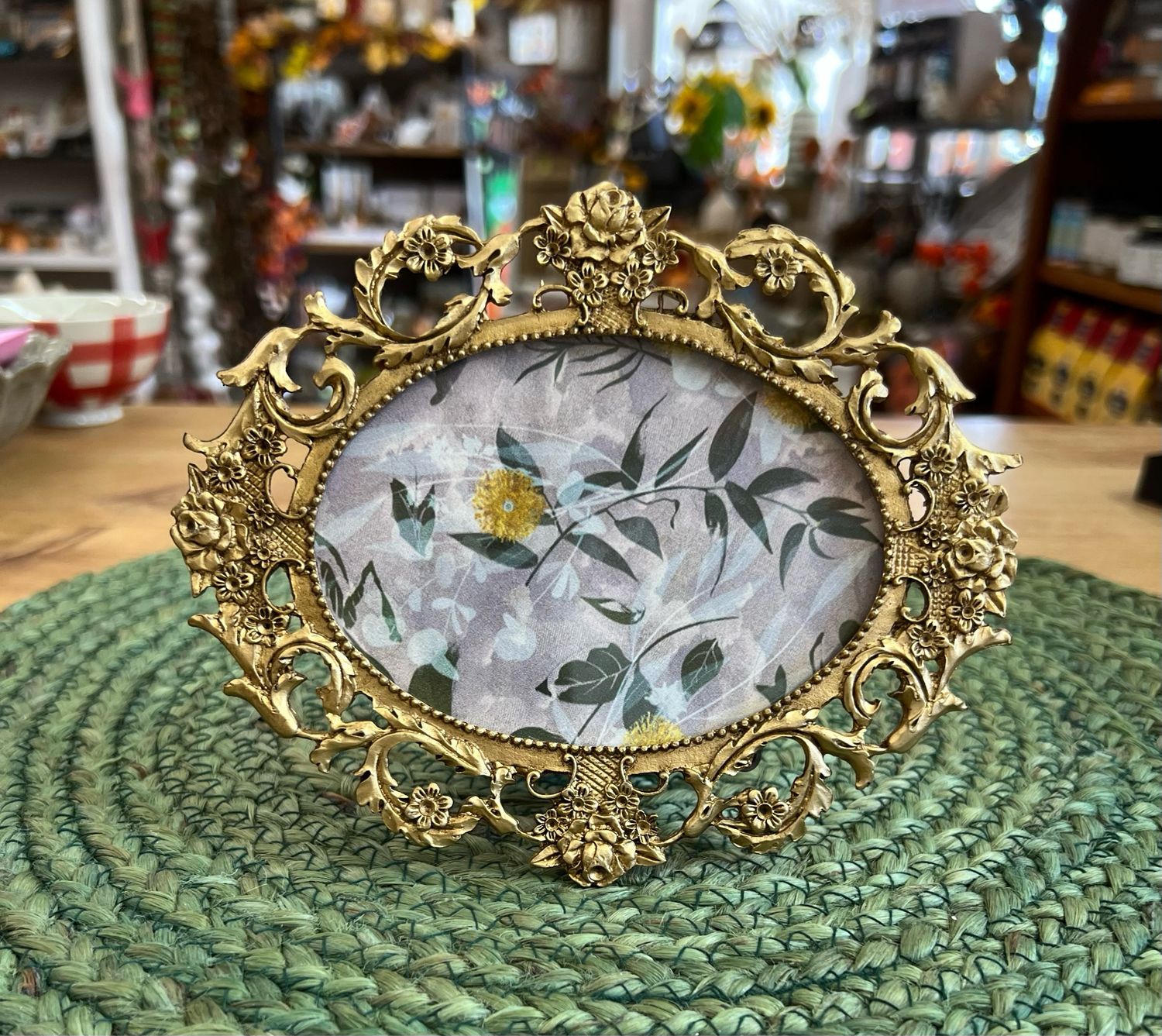 Oval Vintage Frame