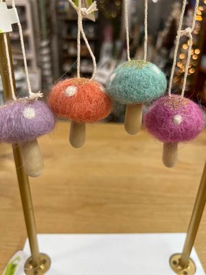 1-1/2&quot; Wool Mushroom Ornaments