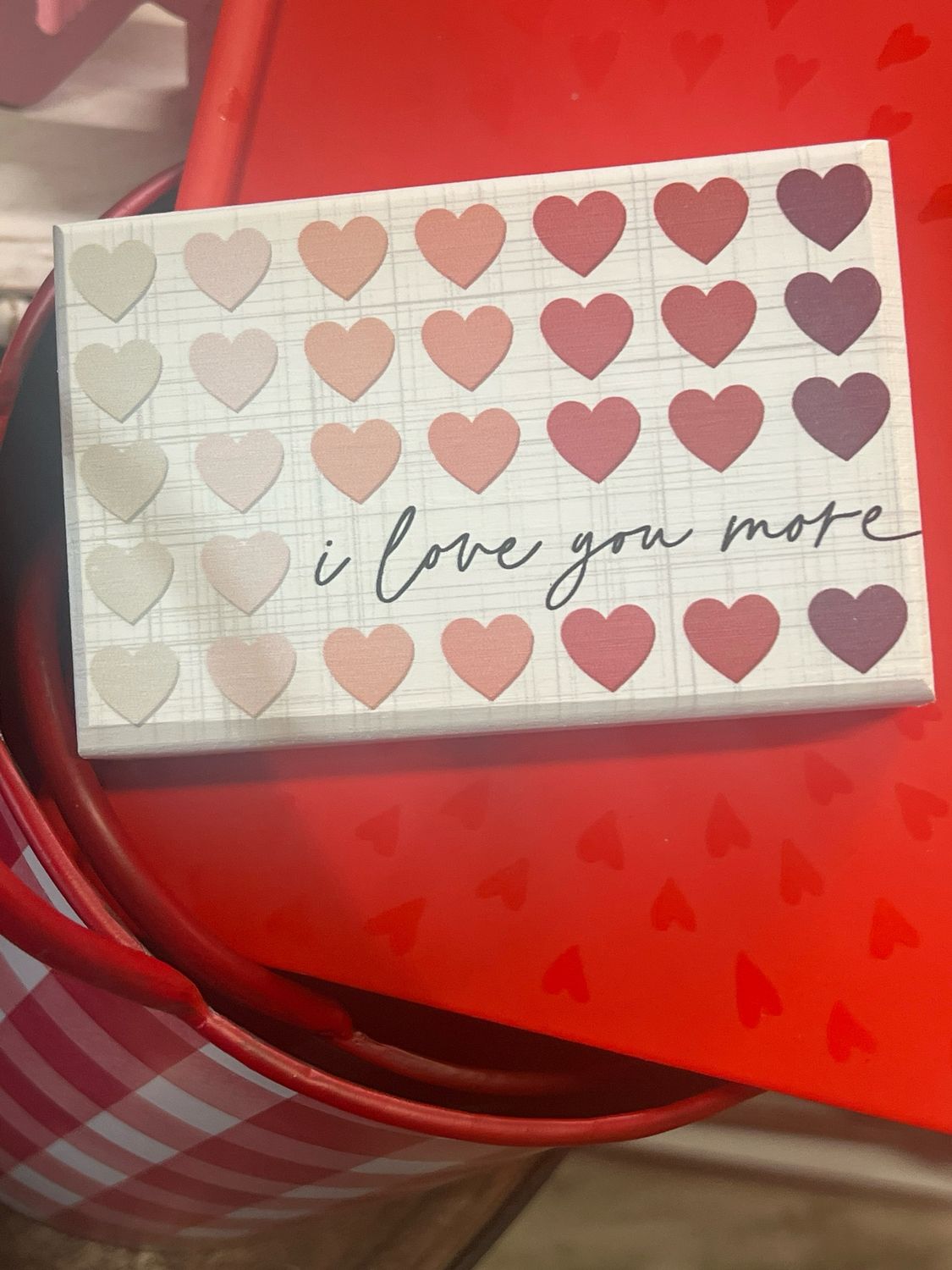 Love You Gradient Hearts Sign