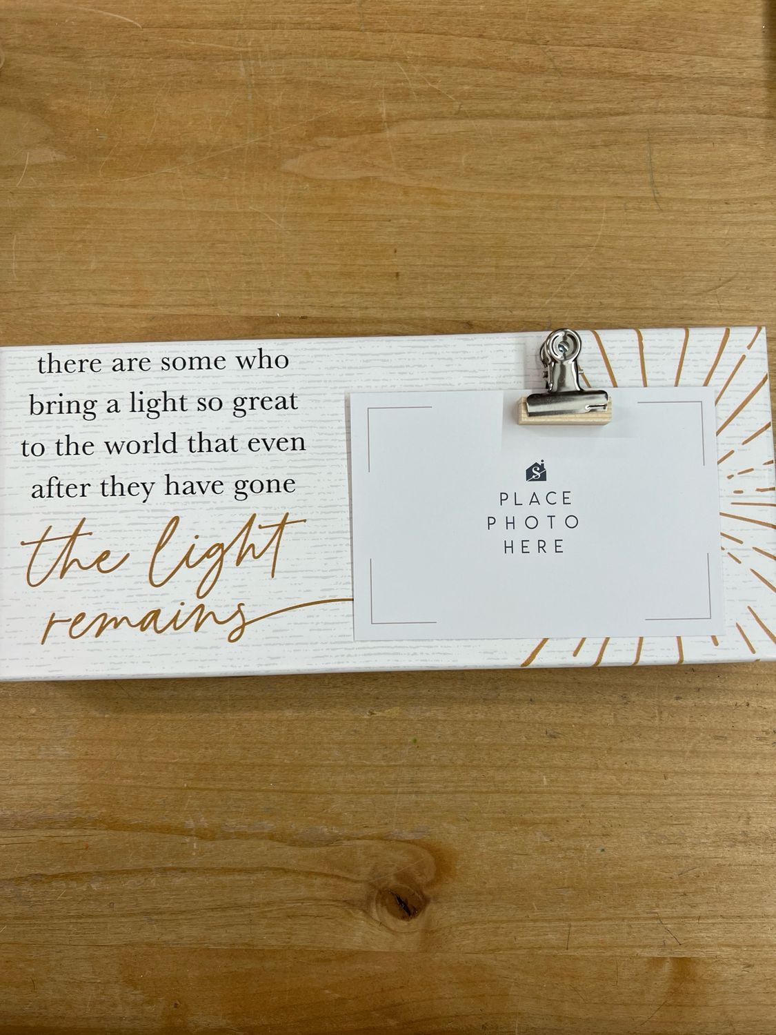 The Light Remains Photo Clip