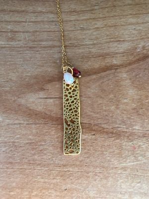 Gold Matte Screen Necklace Gold Matte Screen Necklace