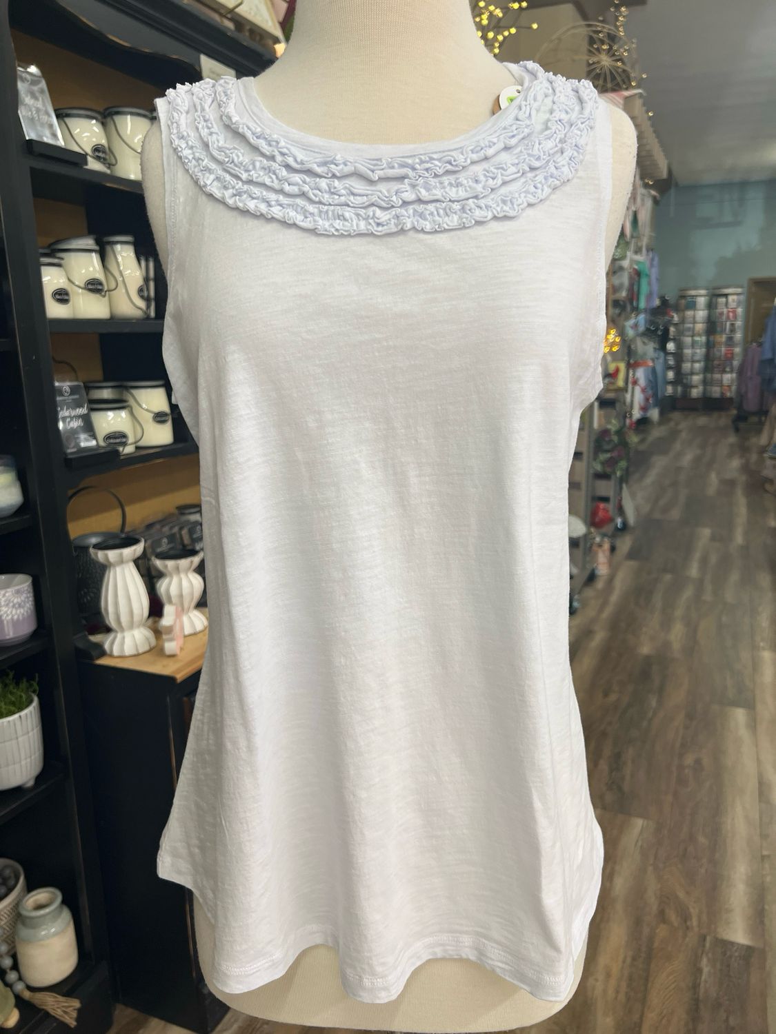 White Ruffle Shell White Ruffle Shell