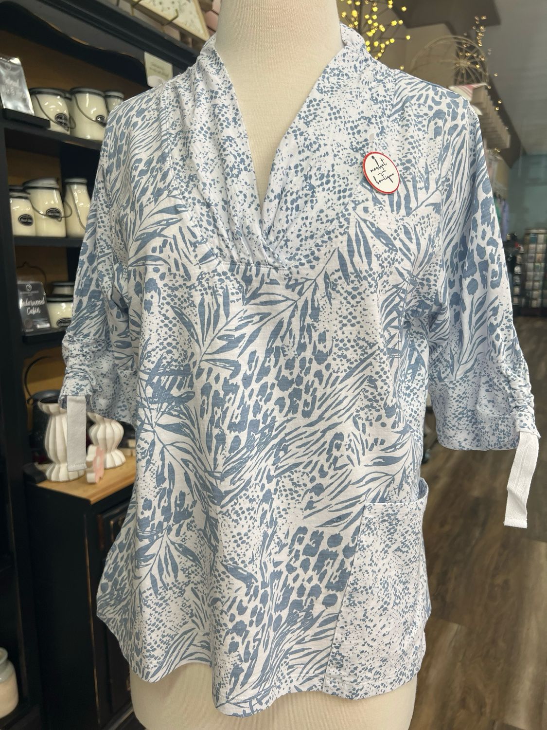 Elbow Sleeve Leaf Print Elbow Sleeve Leaf Print