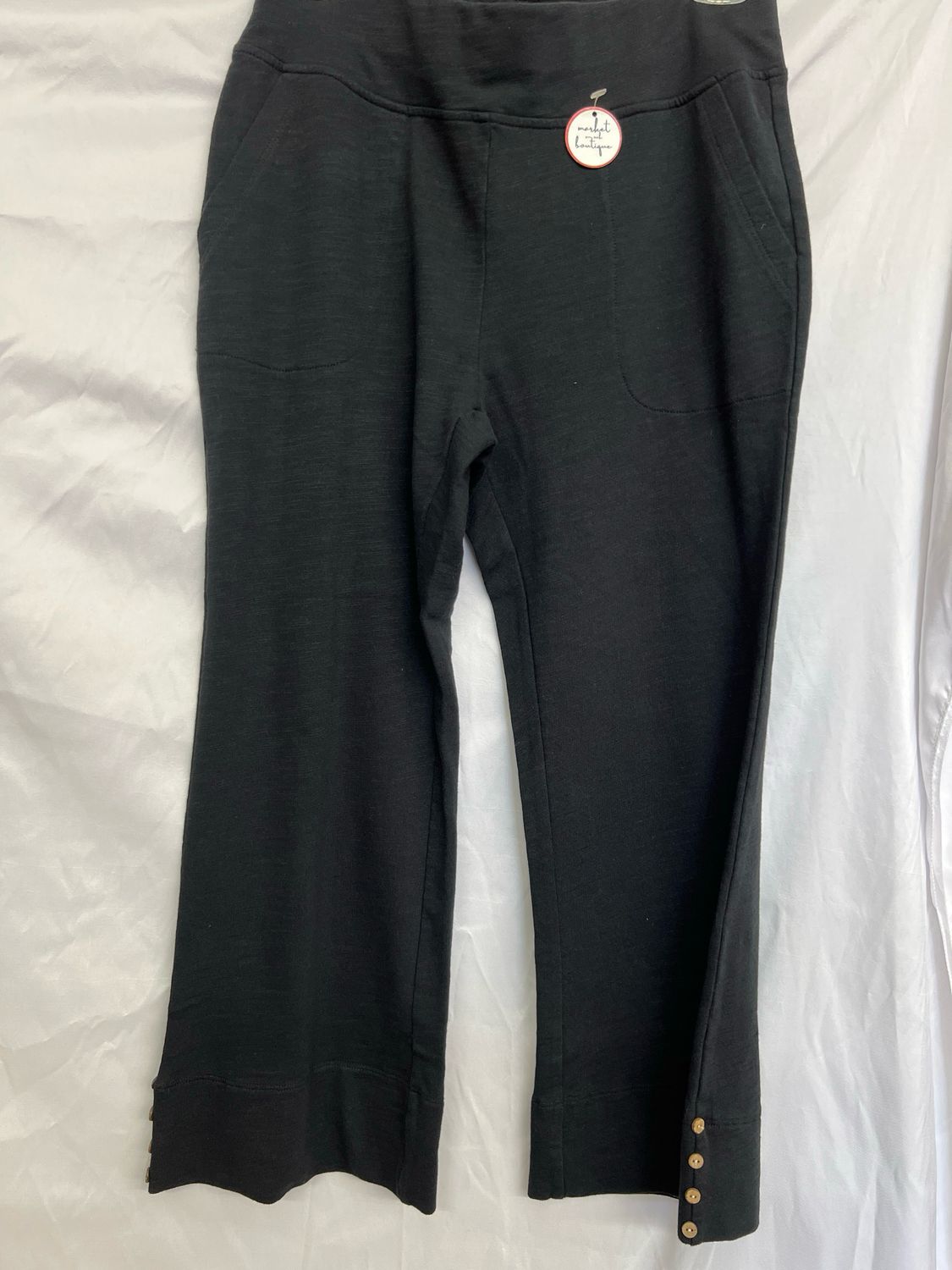 Black Side Button Capri Pant