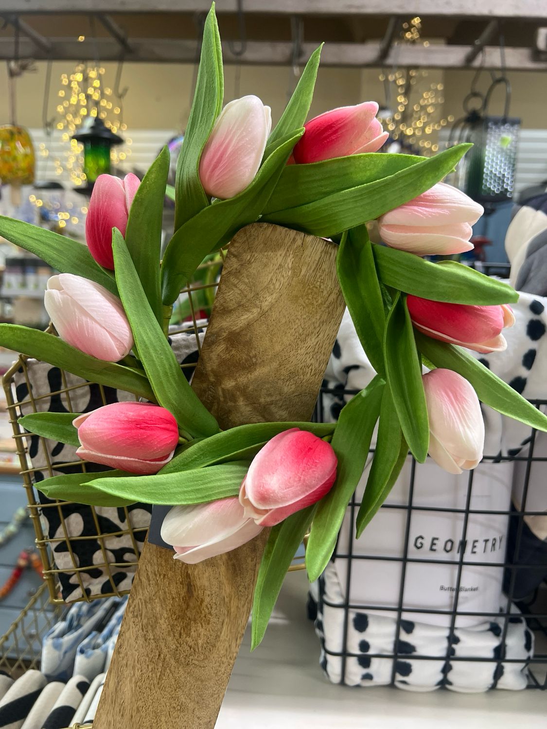 10" RealTouch Tulip Candle Ring/Wreath