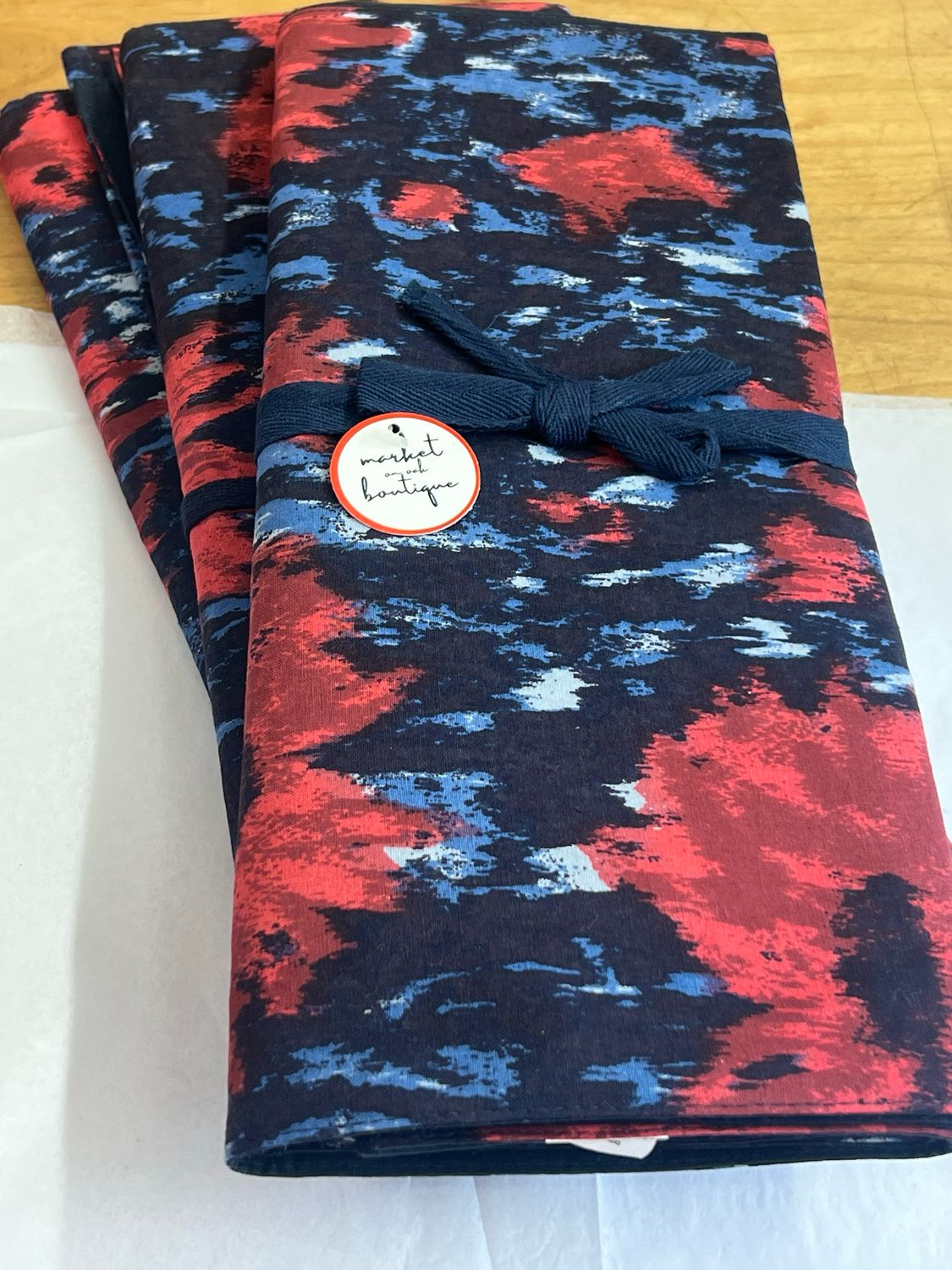 Red &amp; Navy Dahlia Runner