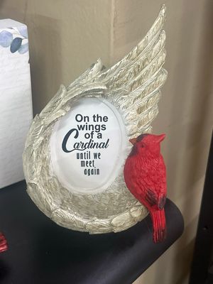 Cardinal Wing Figure