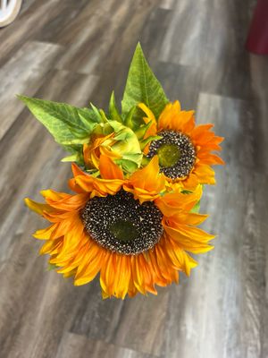 26" Triple Sunflower Stem 26" Triple Sunflower Stem