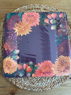 Sumptuous Dahlia Dinner Plates