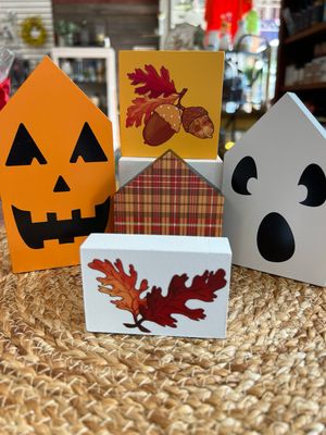 Autumn Block Signs