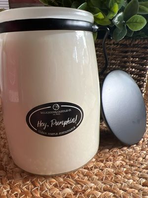 Milkhouse Hey Pumpkin! 22oz Creamery Candle