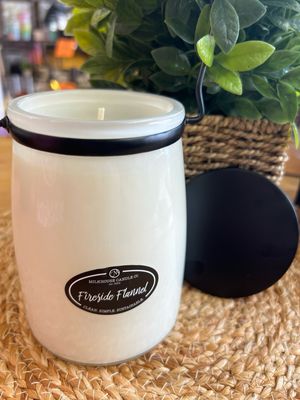 Milkhouse Fireside Flannel 22oz Creamery Candle