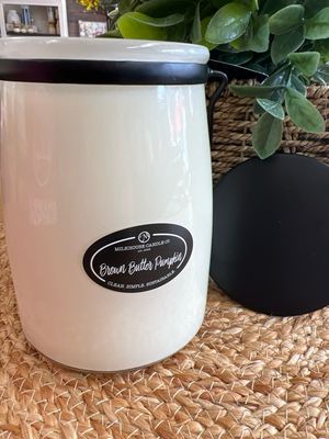 Brown Butter Pumpkin 22oz Creamery Candle