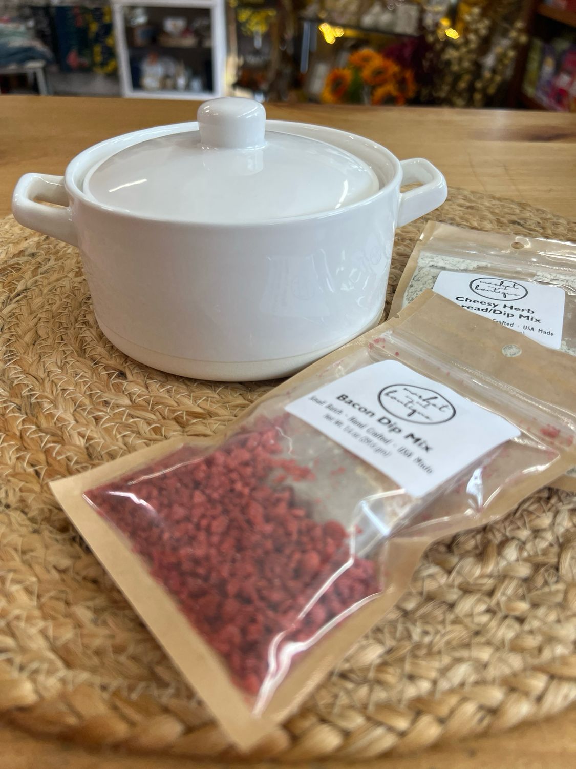 White Individual Baker w/Lid