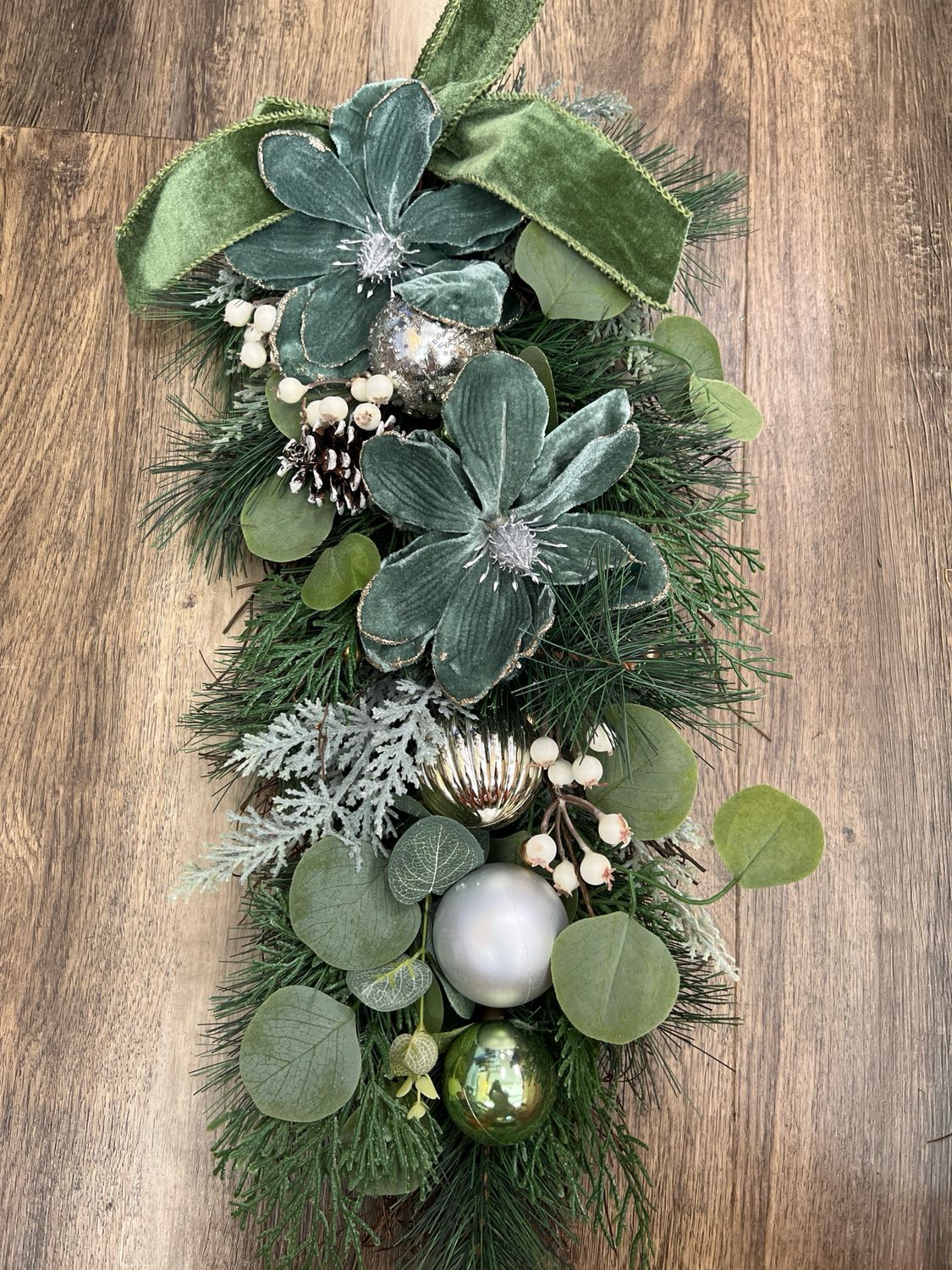 Shades of Green Artificial Swag Shades of Green Artificial Swag