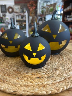 Black &amp; Gold JackOLantern LED