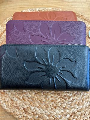 Carved Leather Zipper Wallet