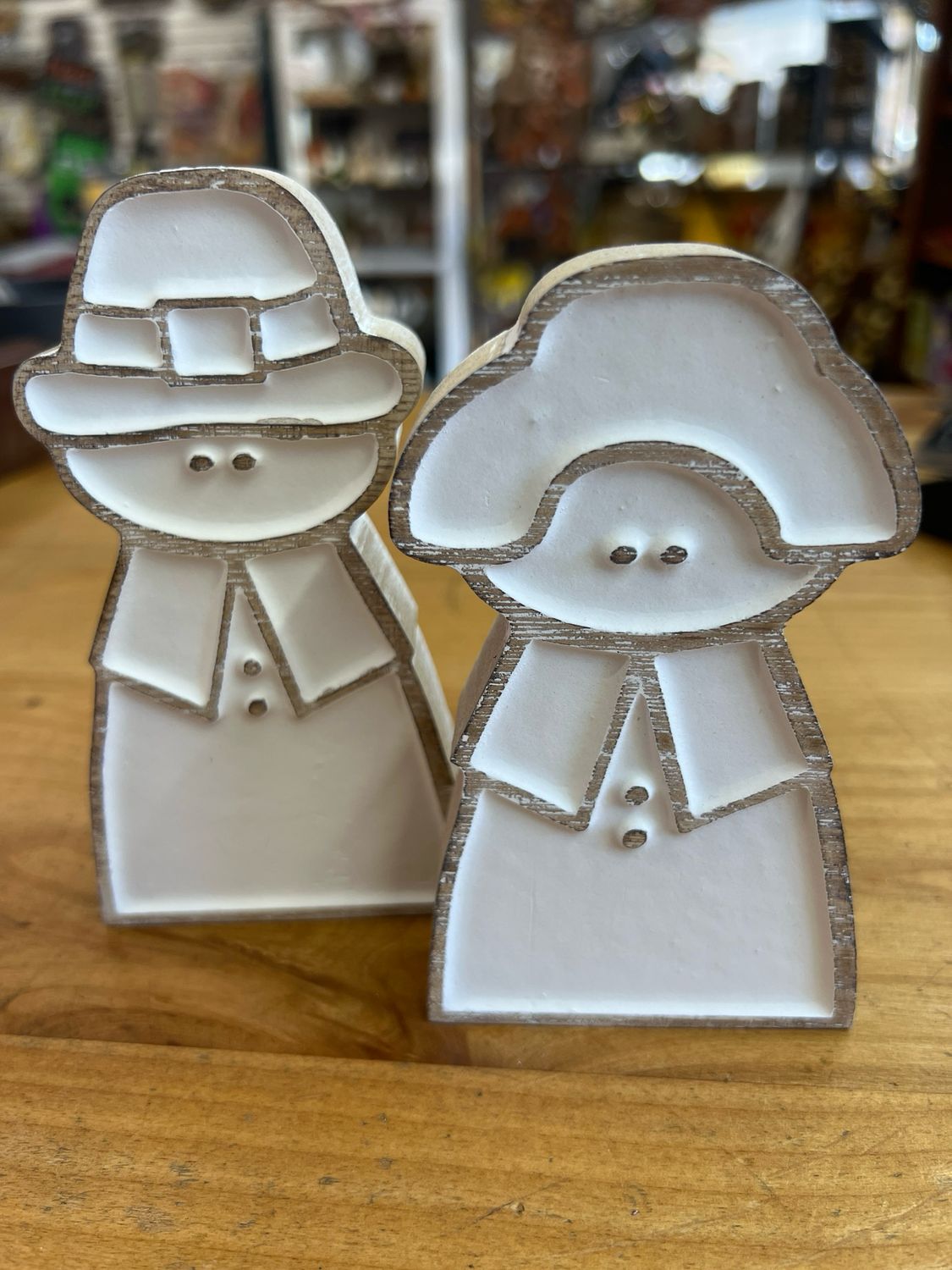 Carved Fall Pilgrims Carved Fall Pilgrims