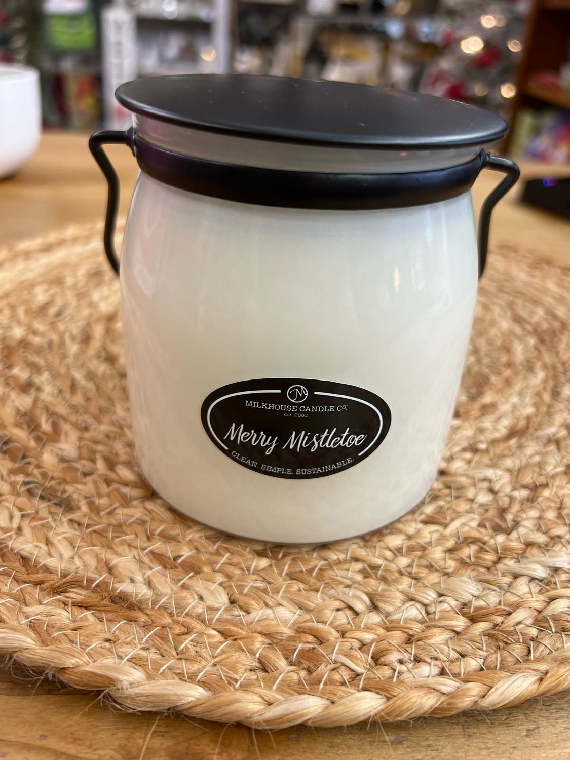 Milkhouse Merry Mistletoe 16oz Butter Jar Candle