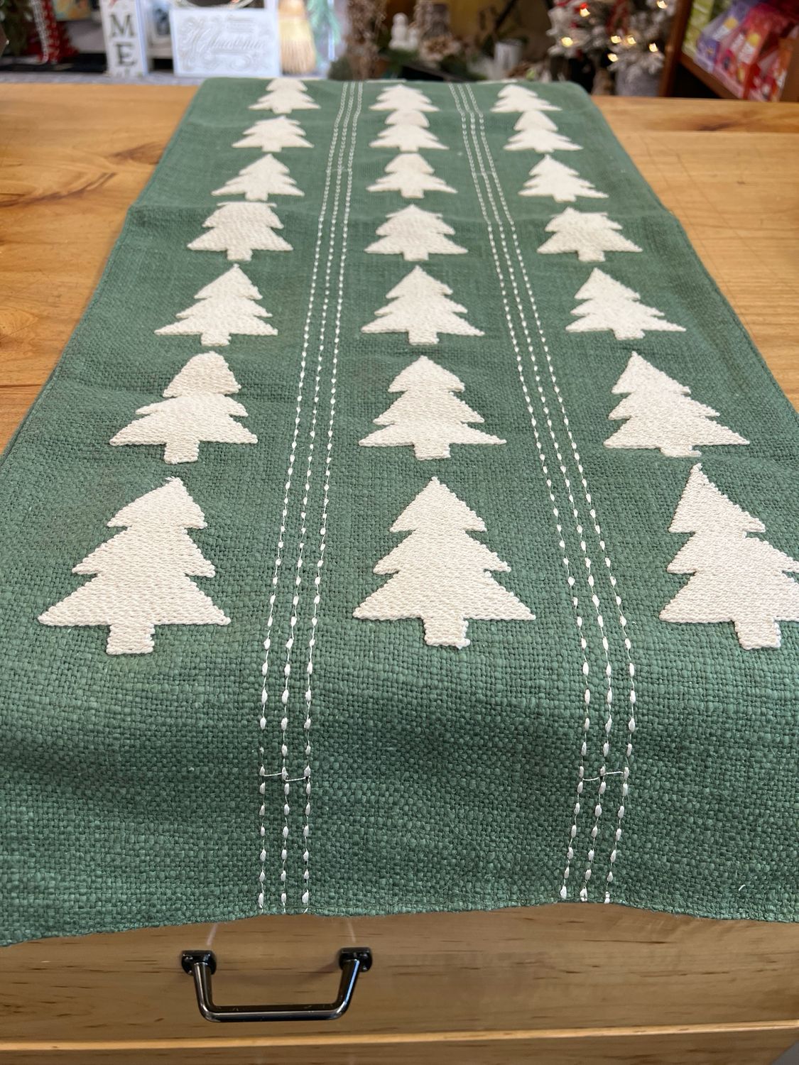 Jacquard Tree Pattern Table Runner