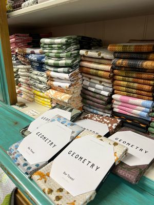 GEOMETRY Fall &amp; Winter Bar Towel