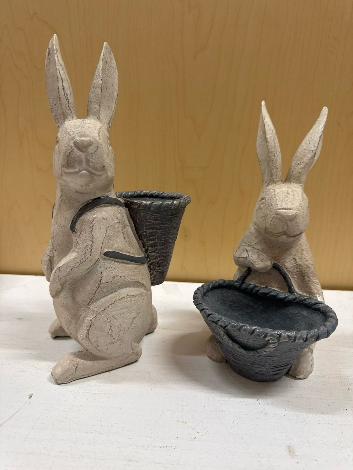Resin Rabbits w/Baskets