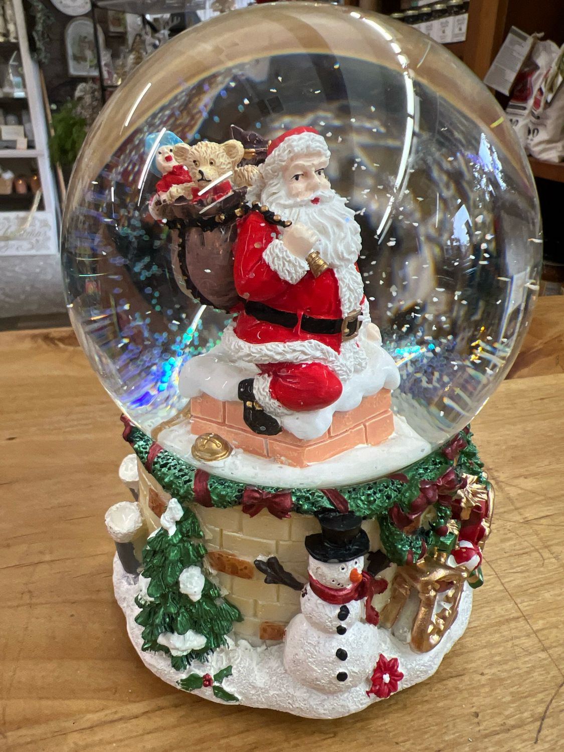 5-1/2&quot; Musical Santa &amp; Chimney Water Globe