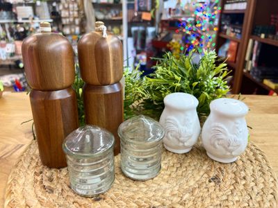 Salt & Pepper Sets