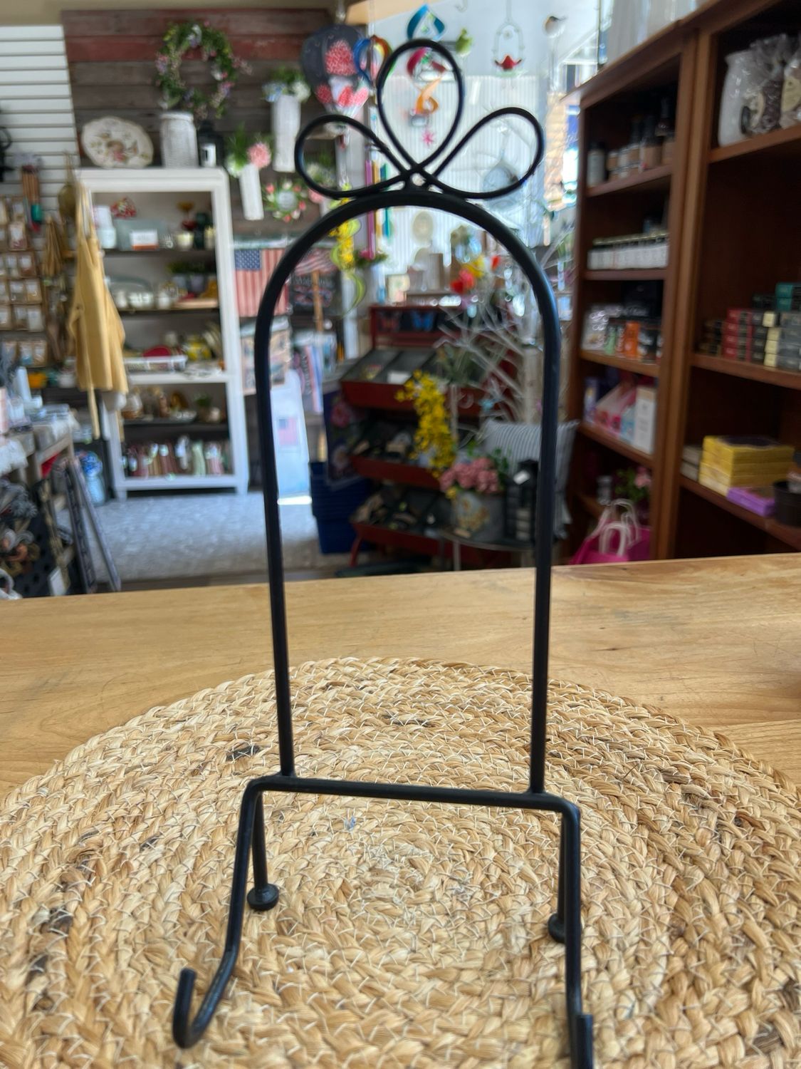 Black Easel Black Easel