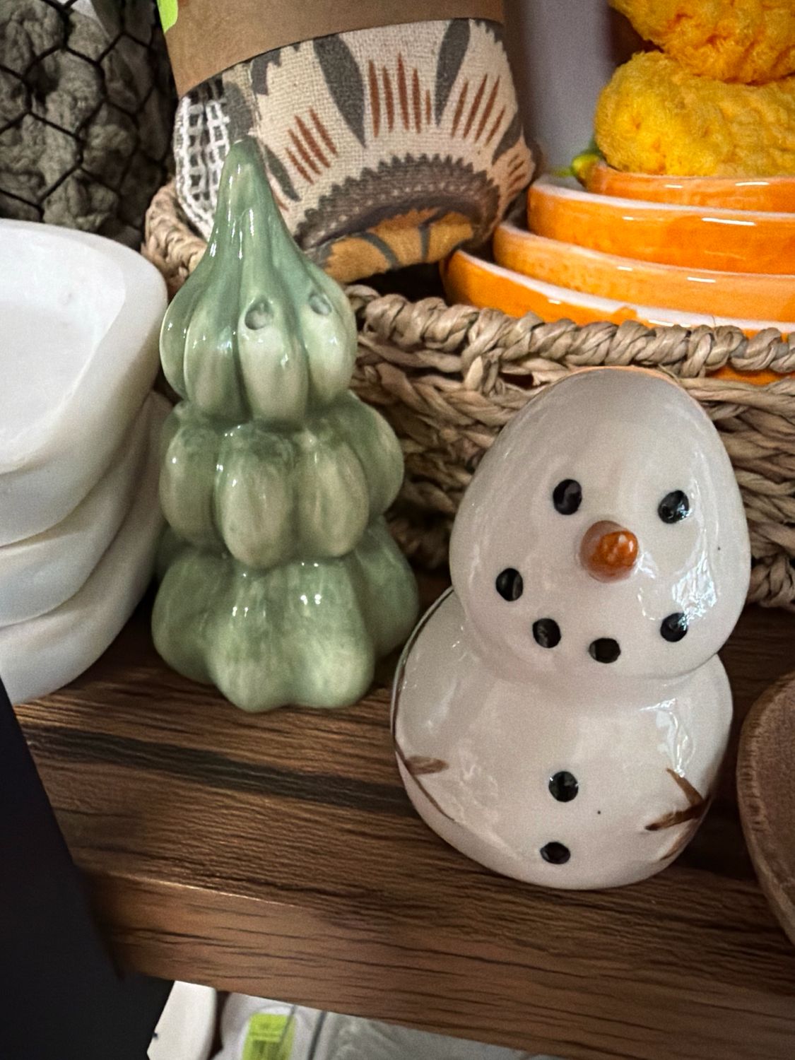Stoneware Snowman & Tree Salt & Pepper Set Stoneware Snowman & Tree Salt & Pepper Set