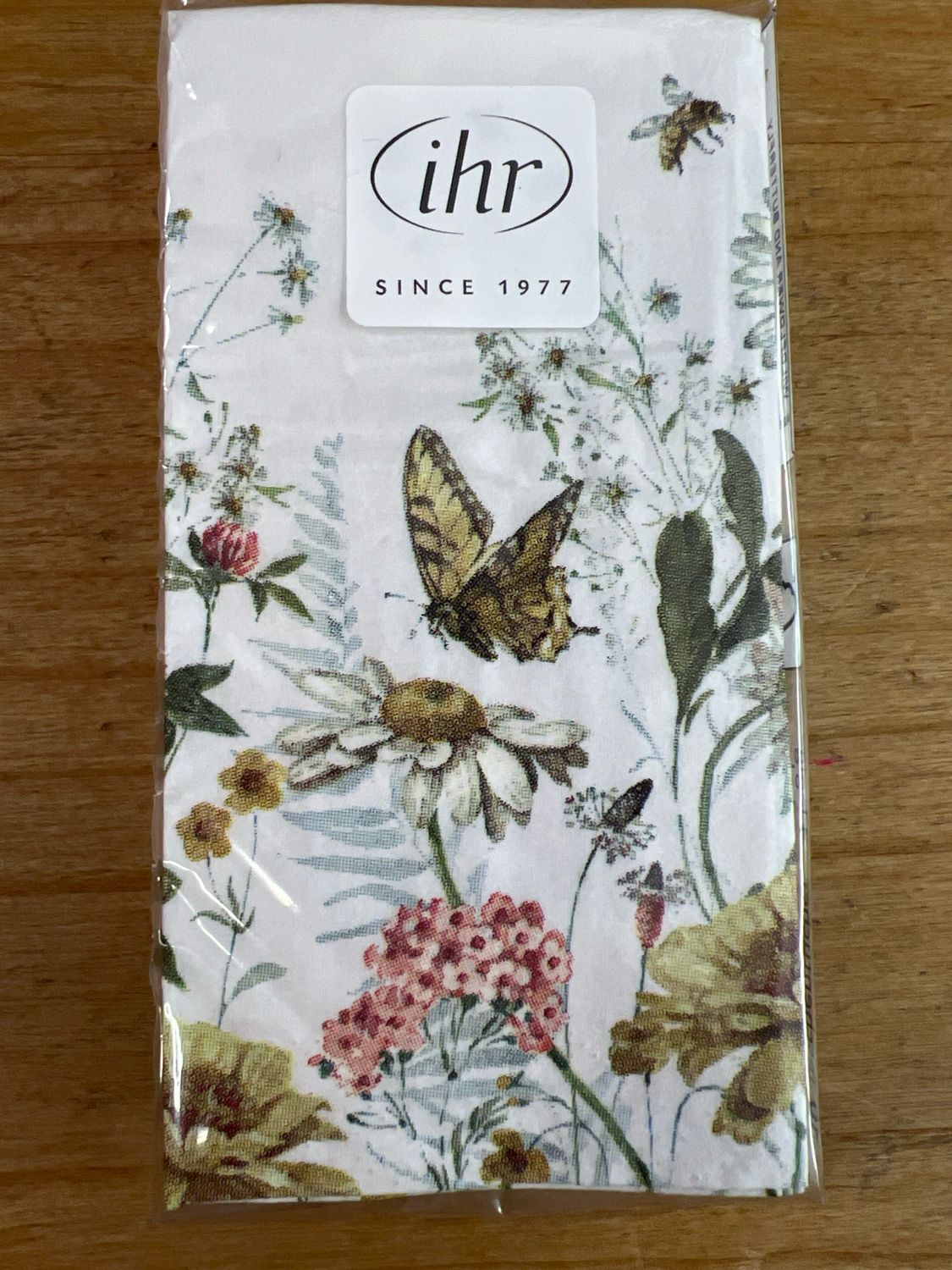 Scarlett Pocket Tissues