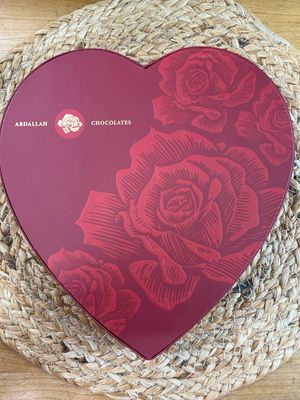 Abdallah 12.25oz Embossed Heart Box