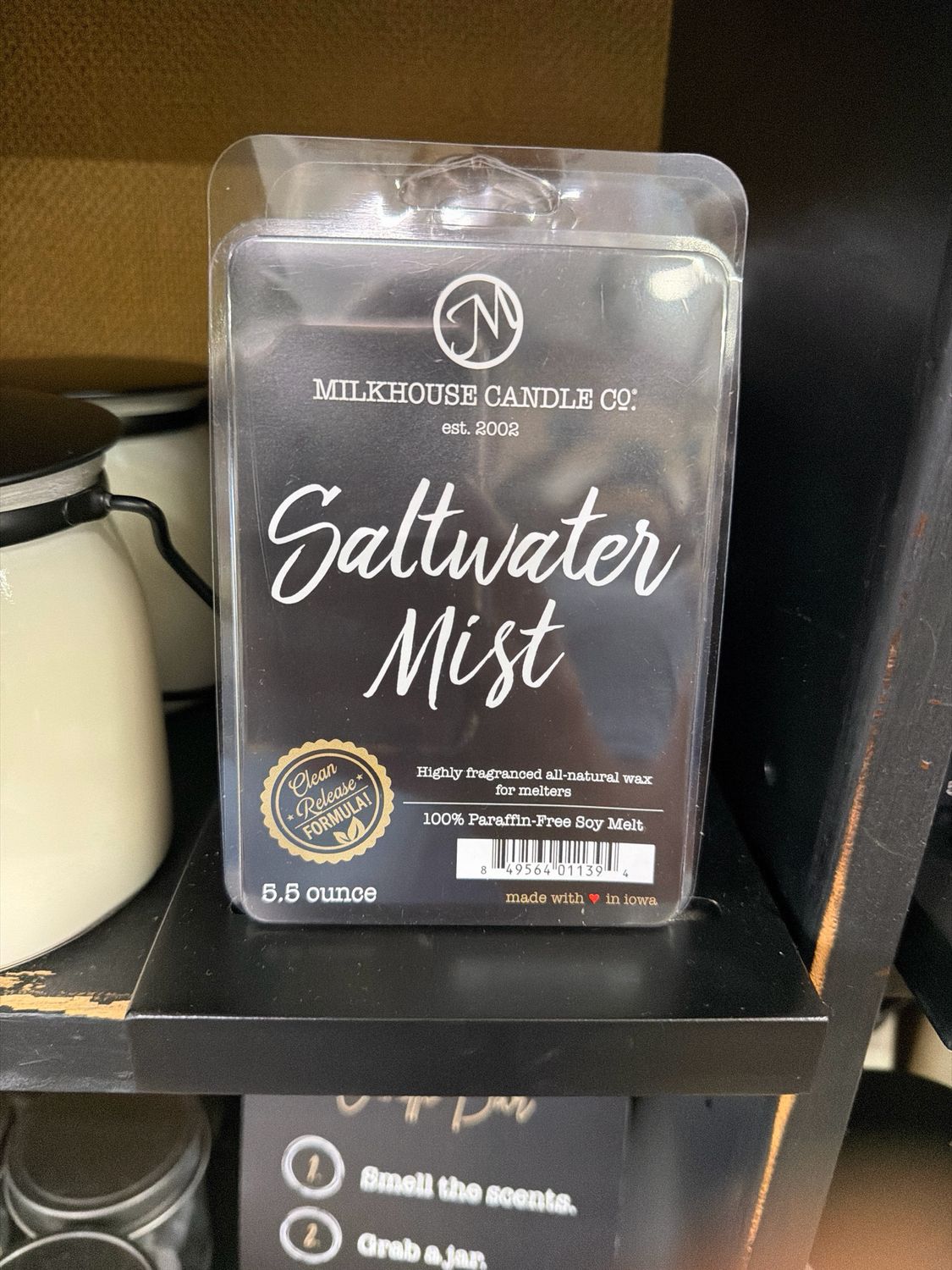 Milkhouse Large Fragrance Melts - Saltwater Mist Milkhouse Large Fragrance Melts - Saltwater Mist