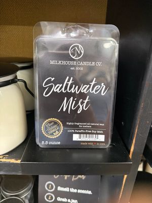 Milkhouse Large Fragrance Melts - Saltwater Mist Milkhouse Large Fragrance Melts - Saltwater Mist