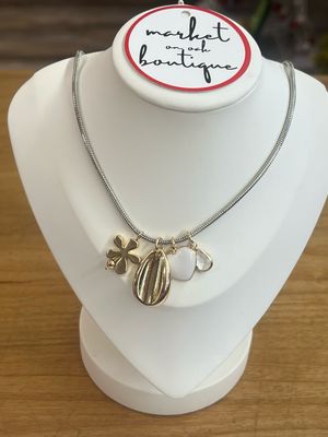 Daisy &amp; Heart Snake Chain Necklace