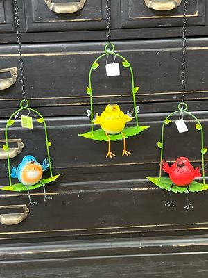 Garden Bird on a Swing Garden Bird on a Swing