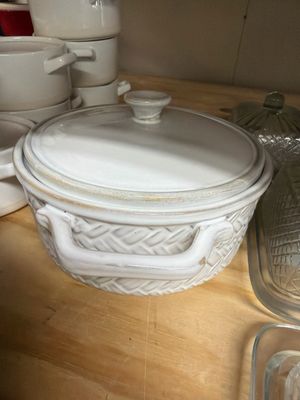 Basket Weave White Baker
