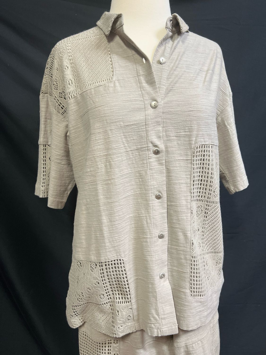 Eyelet Trim Button Up Eyelet Trim Button Up