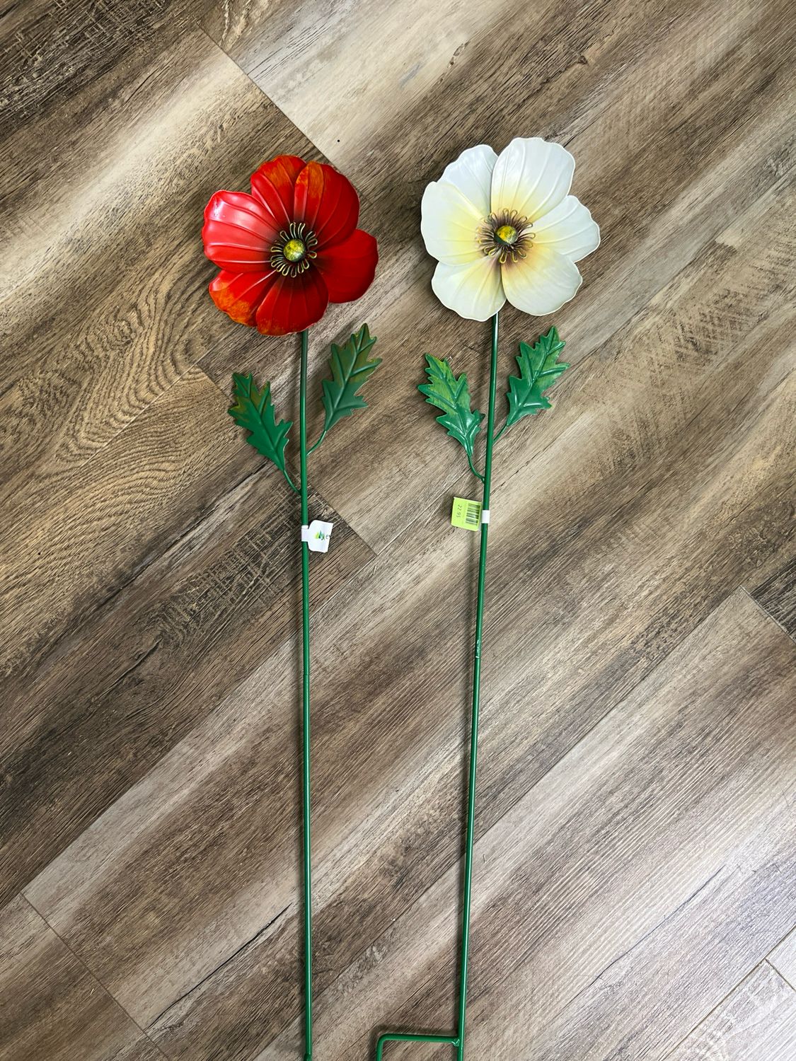 32" Poppy Flower Stake 32" Poppy Flower Stake