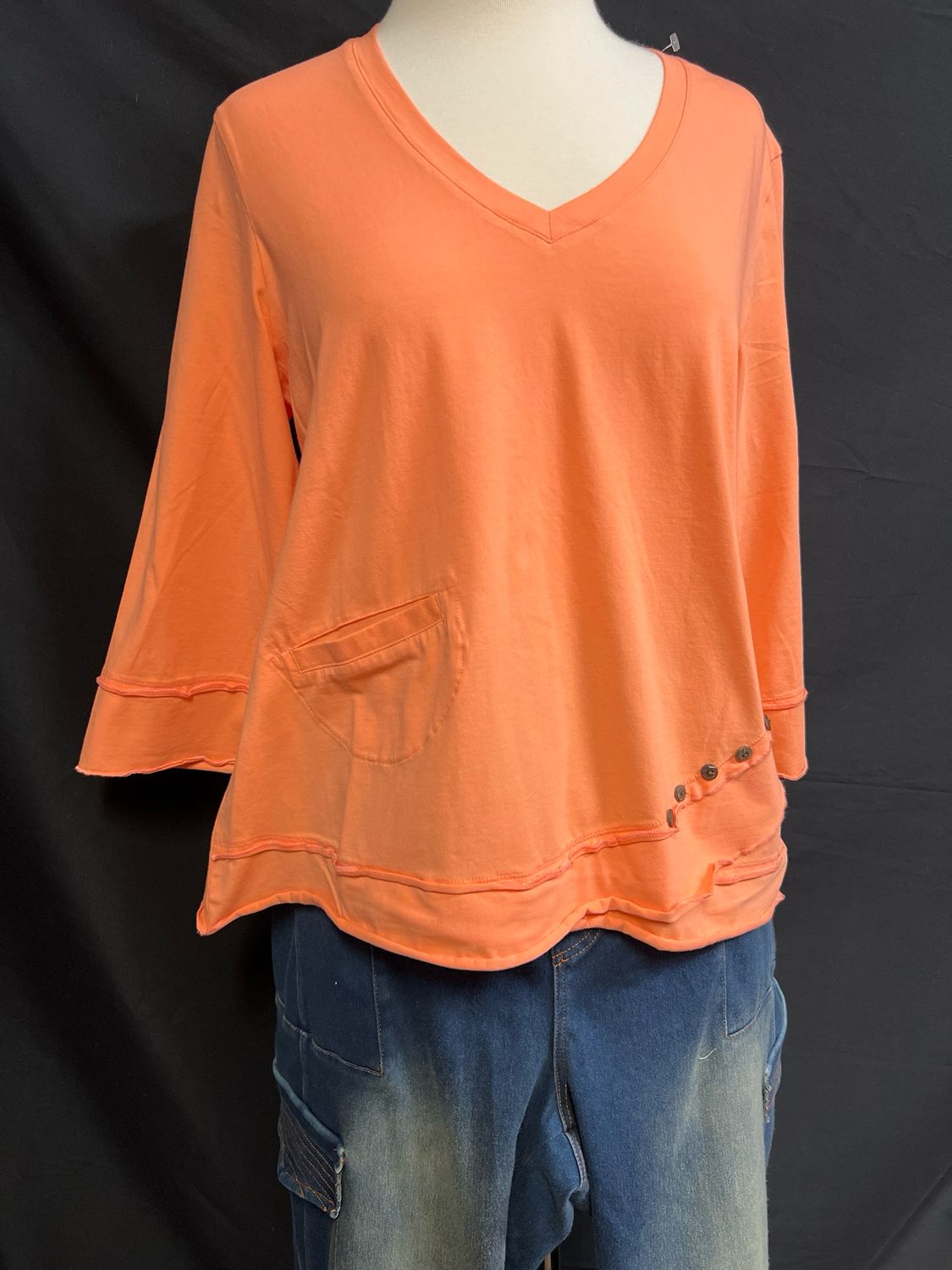 Wild Palms 3/4 Sleeve Side Button Top