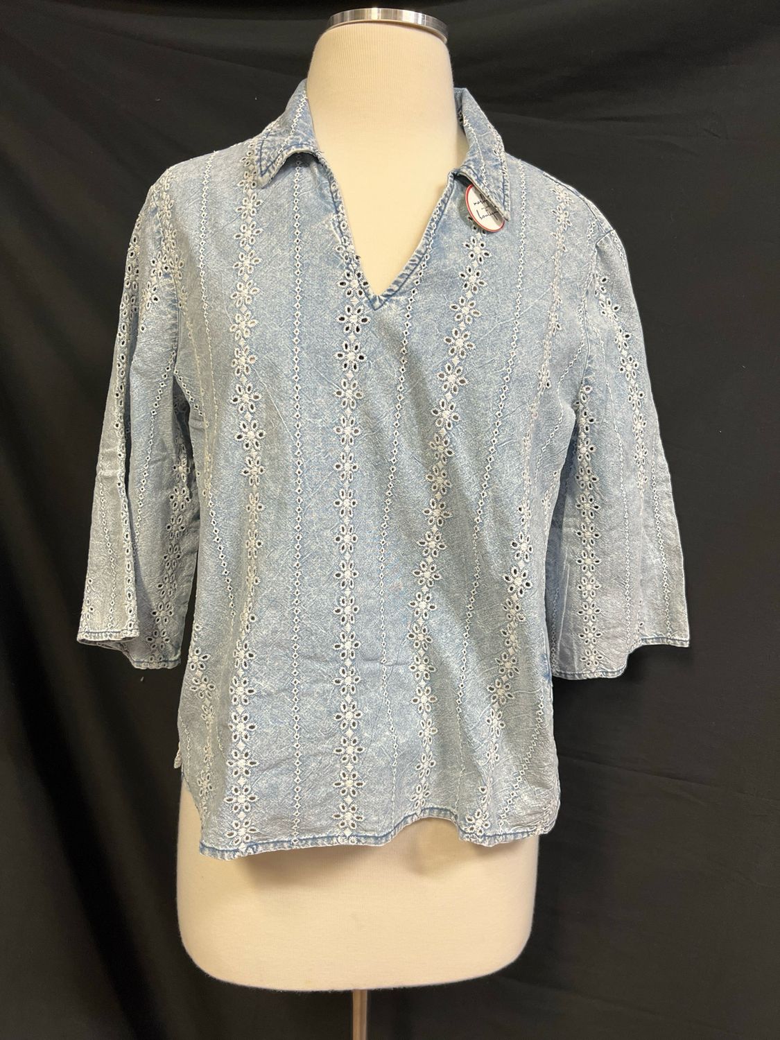 Wild Palms Embroidery Collar Top