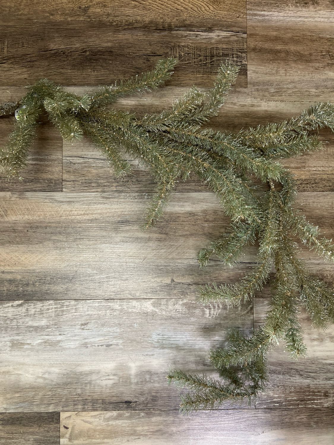 48" Glitter Pine Garland 48" Glitter Pine Garland