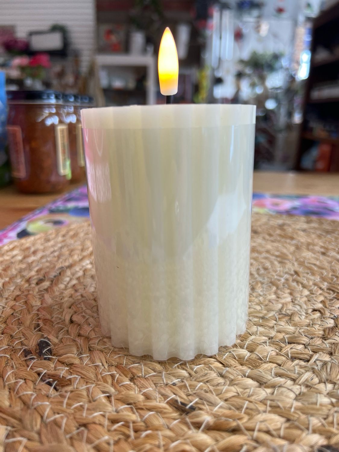 Ribbed LED Pillar 3" x 4"
